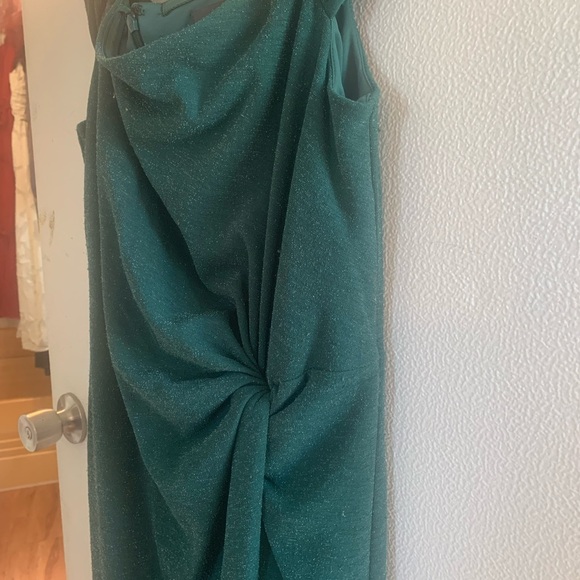 Adrianna Pappel evening dress Off Shoulder Front Slit and Rouching Sz 8 - Picture 2 of 8